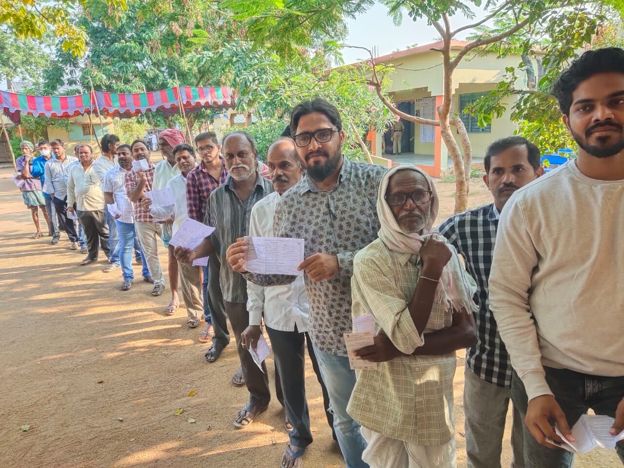 Live Updates Munugode By Election Polling Peaceful 11 20 Turnout