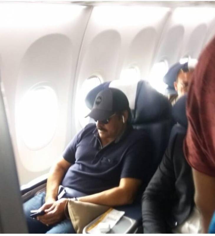 Air Vistara faces technical problem mid-air; Chiranjeevi among the inconvenienced passengers