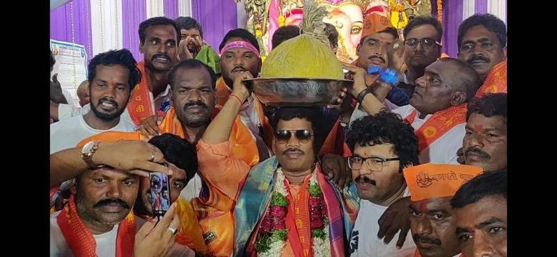 Hyderabad Ganesha: Colony laddus break record of Balapur laddu