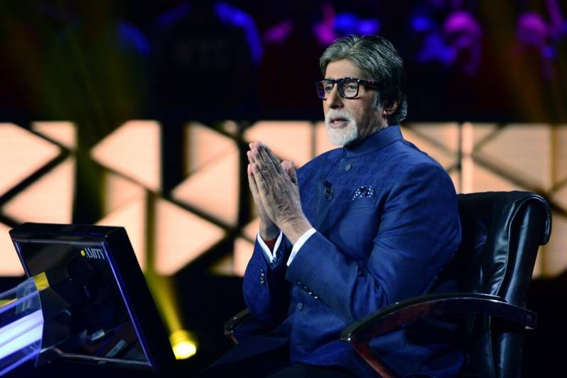Big B tested positive for Covid 19 hospitalised, results of family awaited