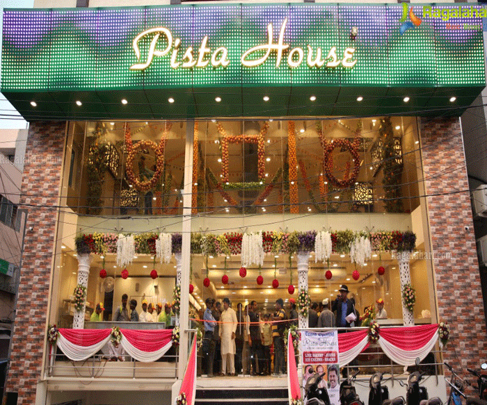 ghmc-imposes-rs-10-000-penalty-against-pista-house-bakery-and-restaurant