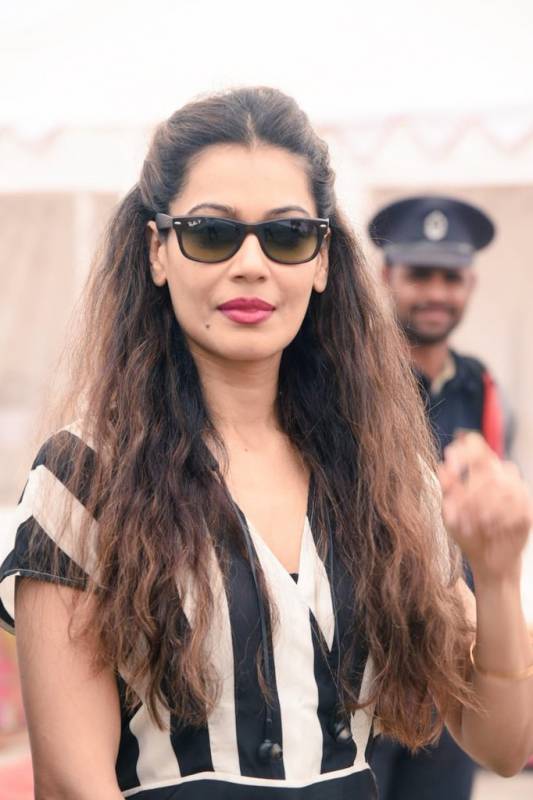 Bollywood actress Payal Rohatgi arrested for social media post about Motilal Nehru Bollywood actress Payal Rohatgi arrested for social media post about Motilal Nehru