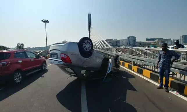 Car overturns on Durgam Cheruvu cable-stayed bridge, no casualties