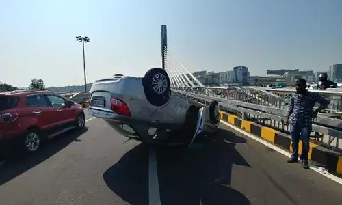 Car overturns on Durgam Cheruvu cable-stayed bridge, no casualties