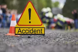 Six migrant workers from UP, Jharkhand killed in a road accident at Patancheru Six migrant workers from UP, Jharkhand killed in a road accident at Patancheru