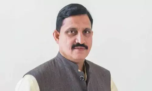 Srujana Chowdary moves Telangana HC against look-out-notice