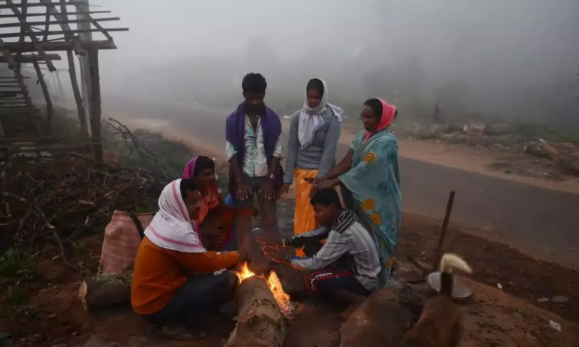 Thick blanket of fog covers Chintapalli, Mercury levels drop to 9° C