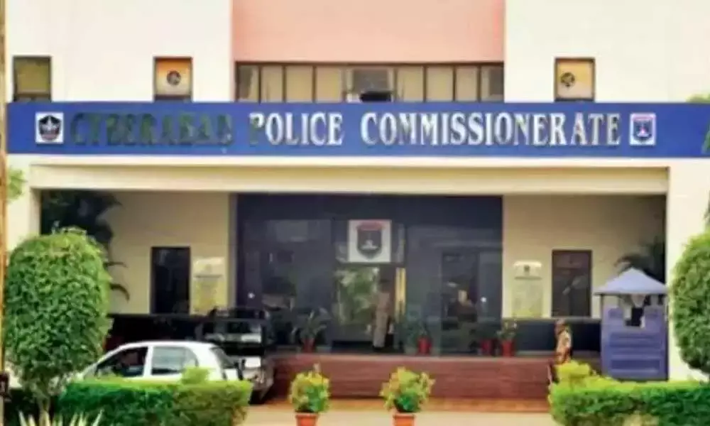 Telangana DGP rewards 26 police personnel for their quality performance