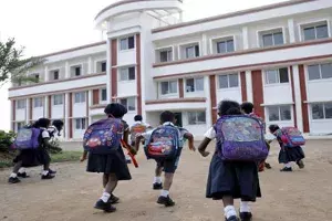2 lakh students opted for transfer from Private to govt school in AP 2 lakh students opted for transfer from Private to govt school in AP