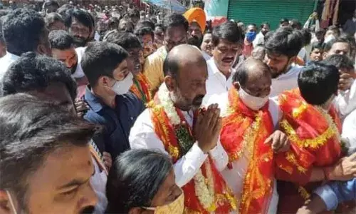 Irked by KCRs defamatory remarks against Modi, BJP files complaint with SEC