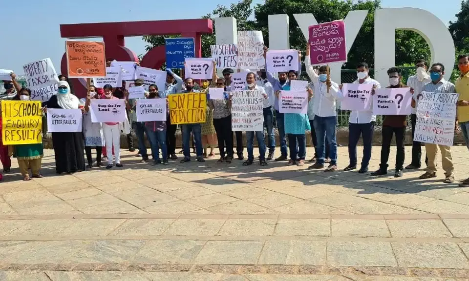 Hyd parents protest govt inaction as schools violate order regarding school fees