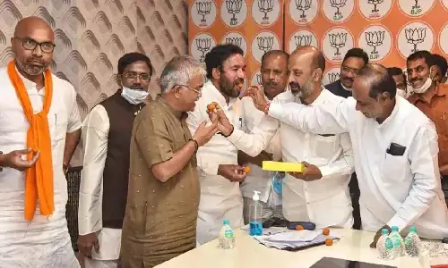 Daughter lost in Nizamabad, nephew in Dubbaka, son in Hyderabad, its KCRs turn in 2023: Bandi Sanjay after GHMC results
