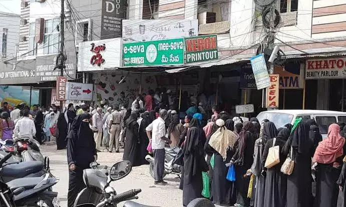 Dont visit mee-seva center for Rs 10k relief: GHMC officials