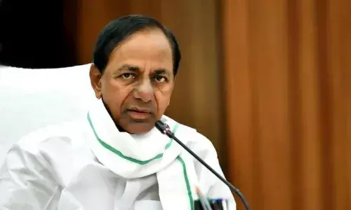 KCR orders officials to build brand image for TS cotton