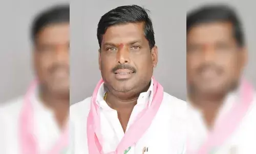 TRS Patancheru MLA Gudem Mahipal Reddy booked for threatening journalist