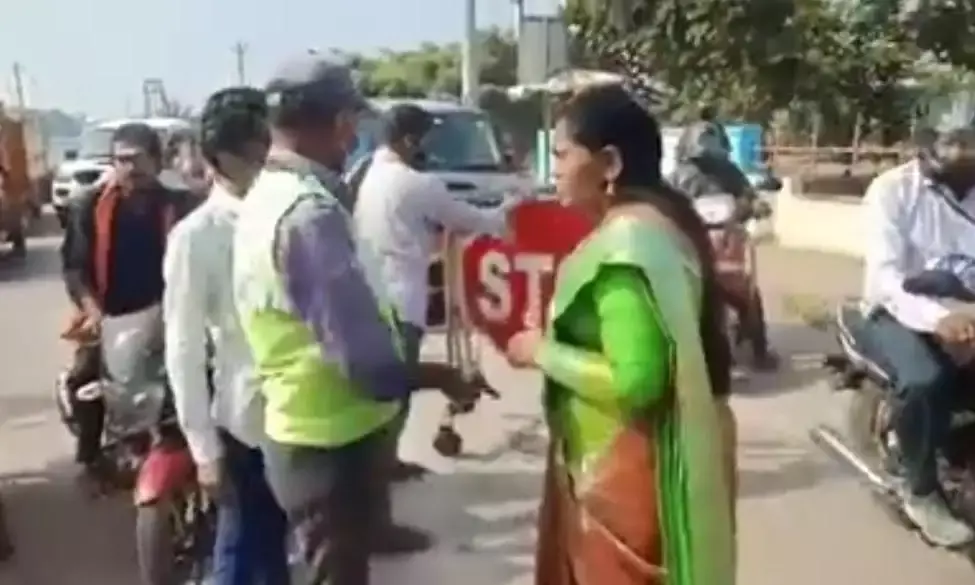 YSR leader D Revathi booked after video assaulting toll plaza staff at Guntur goes viral