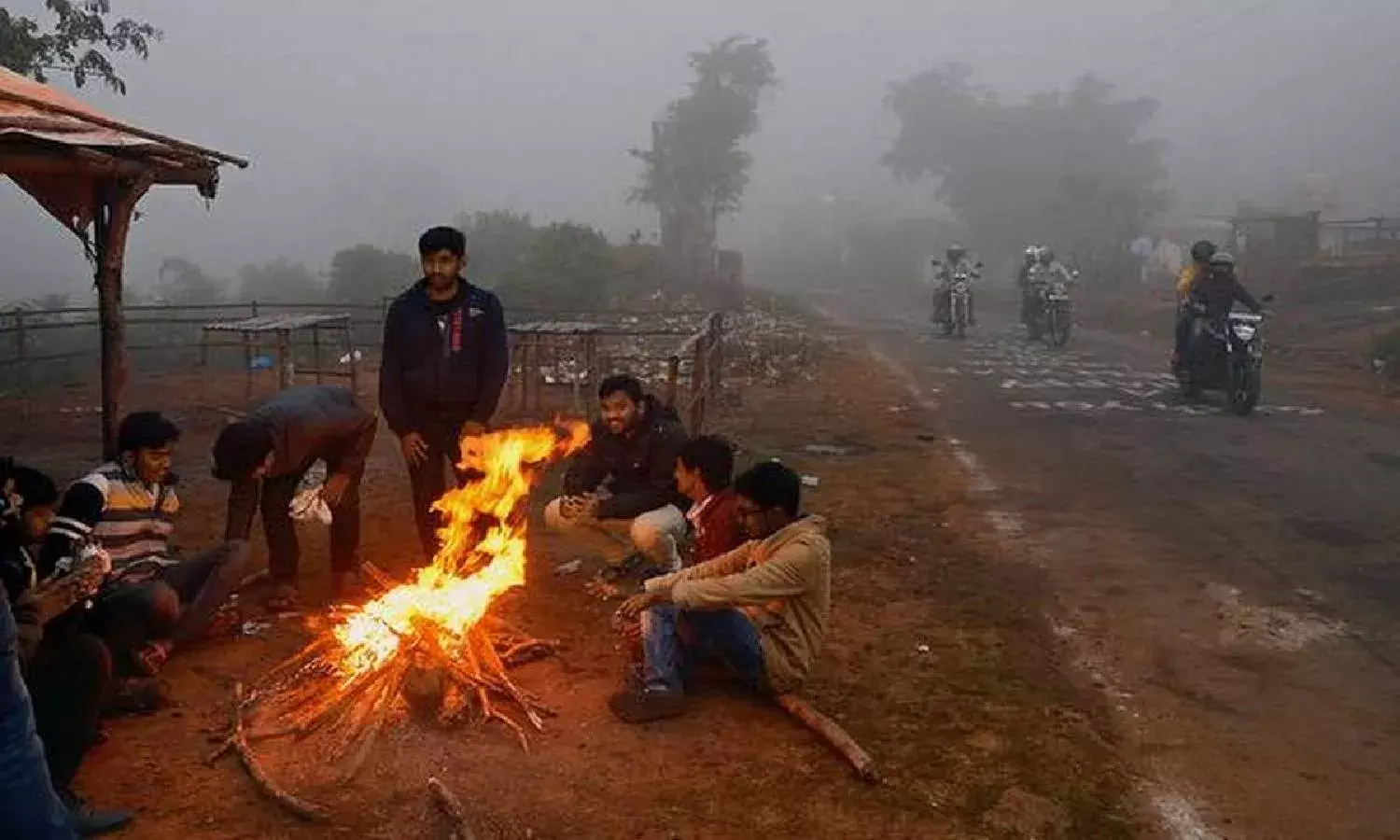 Cold conditions prevail in Andhra parts; Lammasingi shivers at 5 degrees Celsius