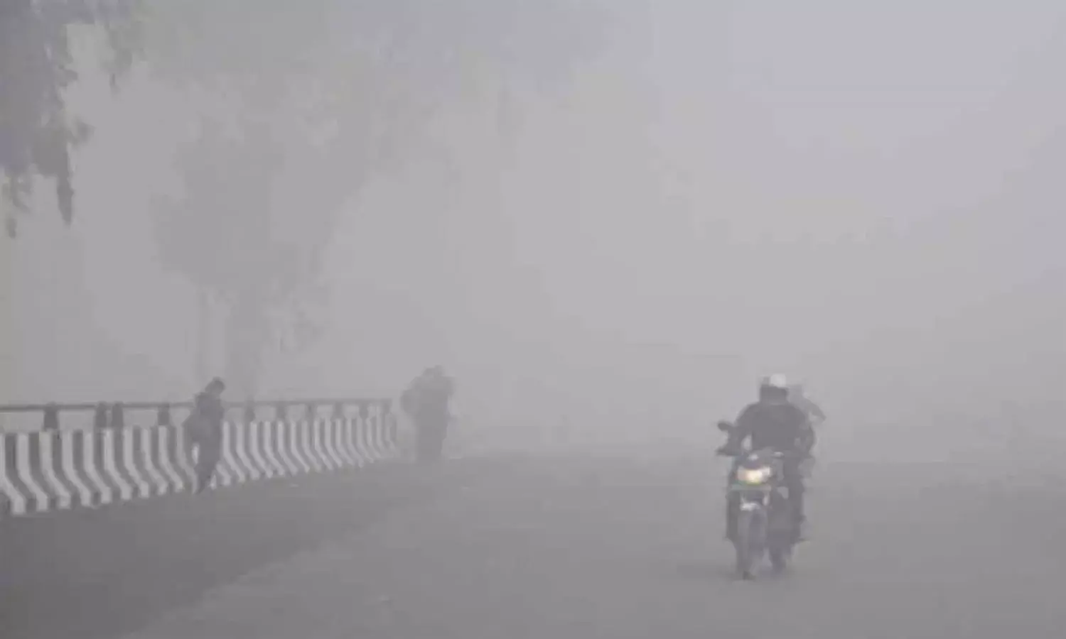 Hyderabad: Traffic police issues advisory after foggy weather conditions