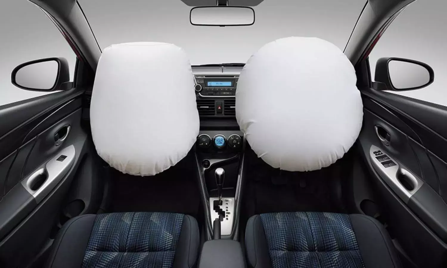 Centre proposes mandatory airbag for front-seat passenger