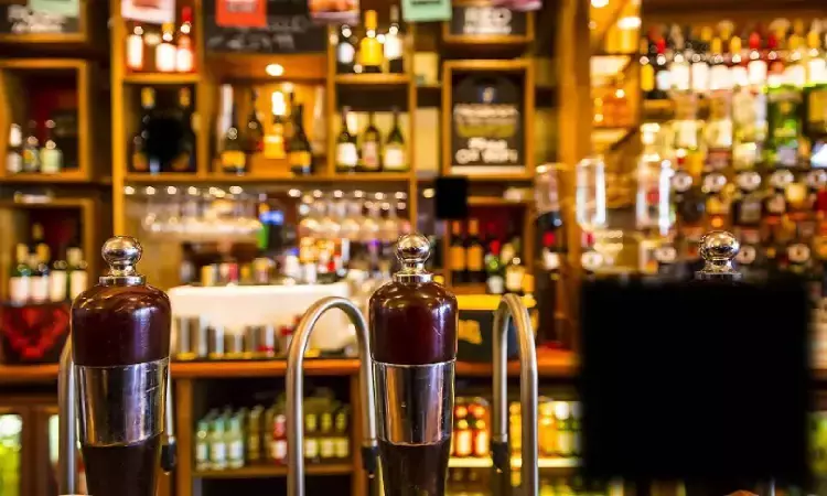 Telangana Govt permits bars, pubs to run until 1 AM on NY eve, liquor shops till 12 midnight