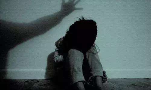 Drunk boys rape two minor sisters in Nagarkurnool, films barbaric act on mobile