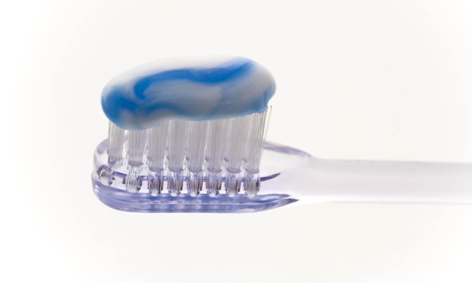 10 Ways To Use Toothpaste In Your Daily Life 10 ways to use toothpaste in your daily