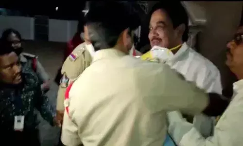 Police arrest Kala Venkata Rao for allegedly attacking YSRC leader Vijaya Sai Reddy