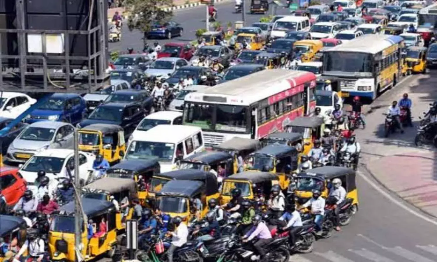 Green Tax on old vehicles approved by Ministery for Road Transport