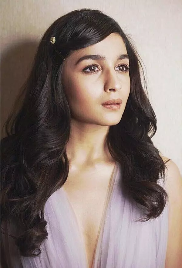 10 Indian Female Celebrity Hairstyles To Try!