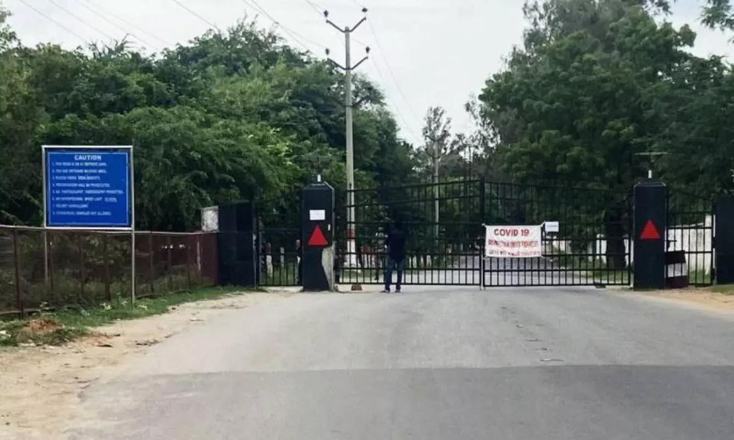 `Cantonment Board closes over 20 roads unilaterally in Secunderabad: FNECS