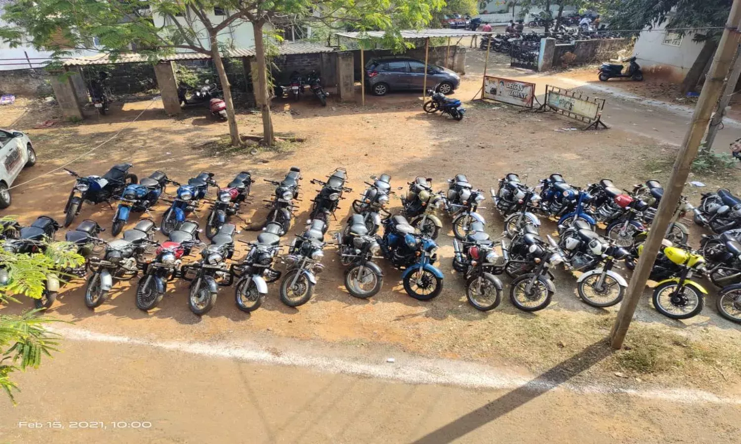 Vizag police cracks whip, seize 140 noise pollution causing bikes