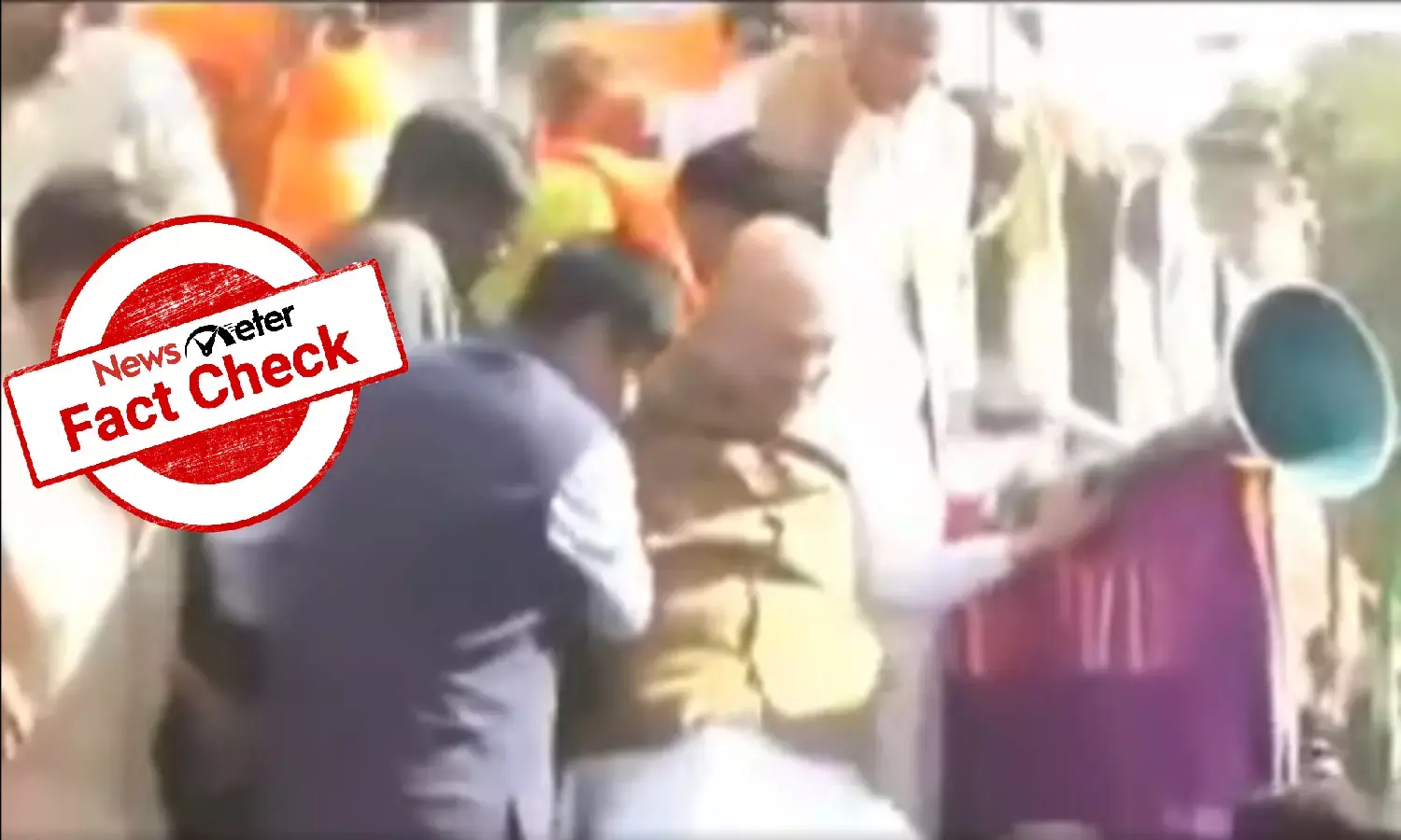 Amit Shah fall off stage