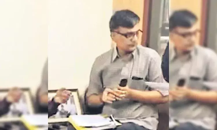 CBIT suspends Bollineni Sreenivasa Gandhi, Sudha Rani accused in bribe case