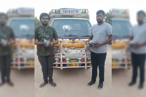 Police arrest two drug peddlers near ORR, recover hashish oil Police arrest two drug peddlers near ORR, recover hashish oil