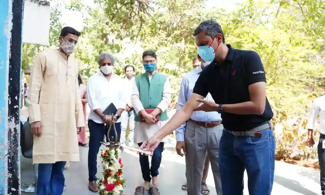 Verizon India and Nirmaan Organization launch a first-of-its-kind Mobile Career Counselling Lab equipped with digital infrastructure