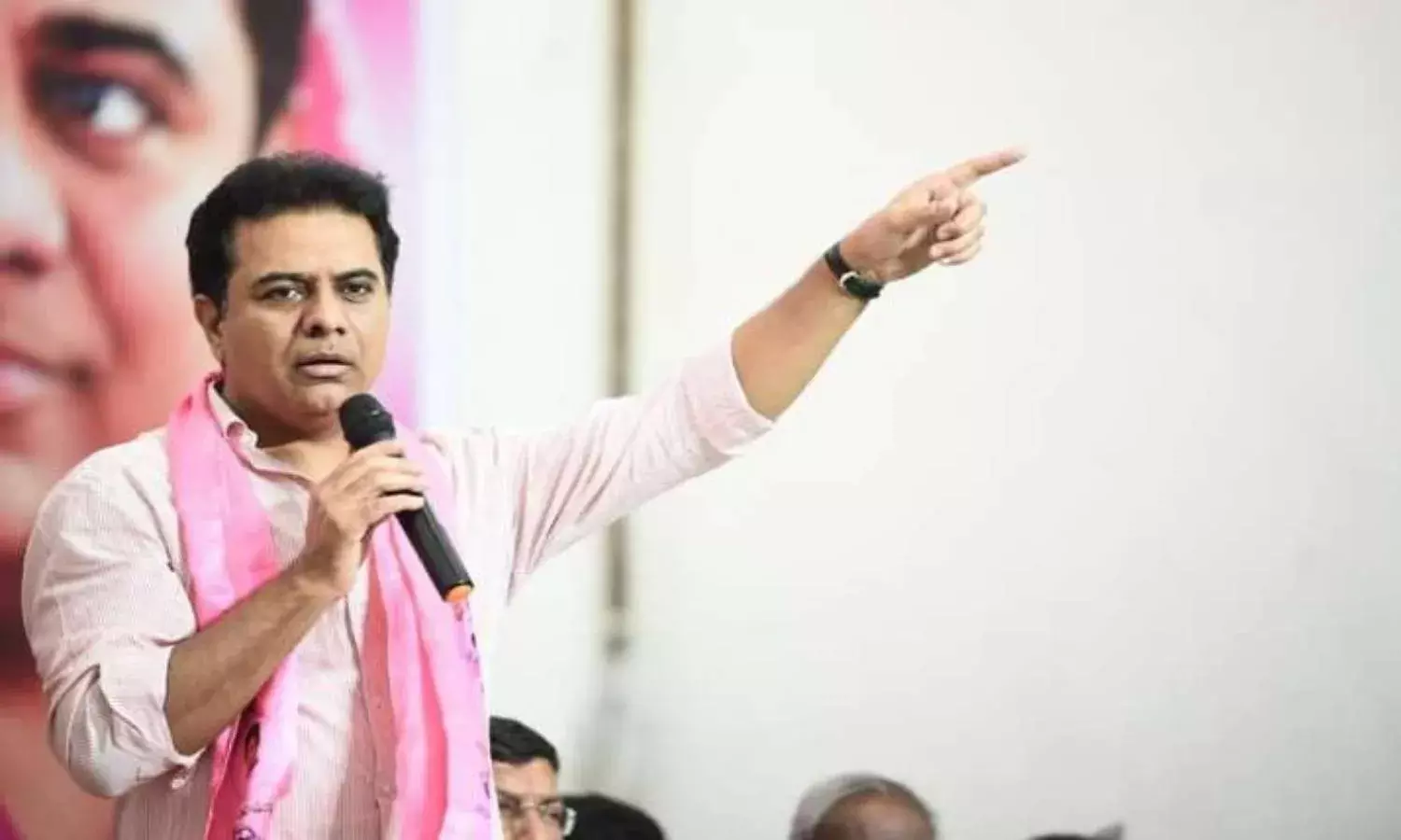 Centre continues to ignore Telanganas welfare, never supported states development: KTR