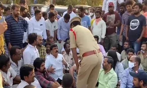 TRS MLA Hanumantha Rao booked for abusing, assaulting traffic cop at Dulapally