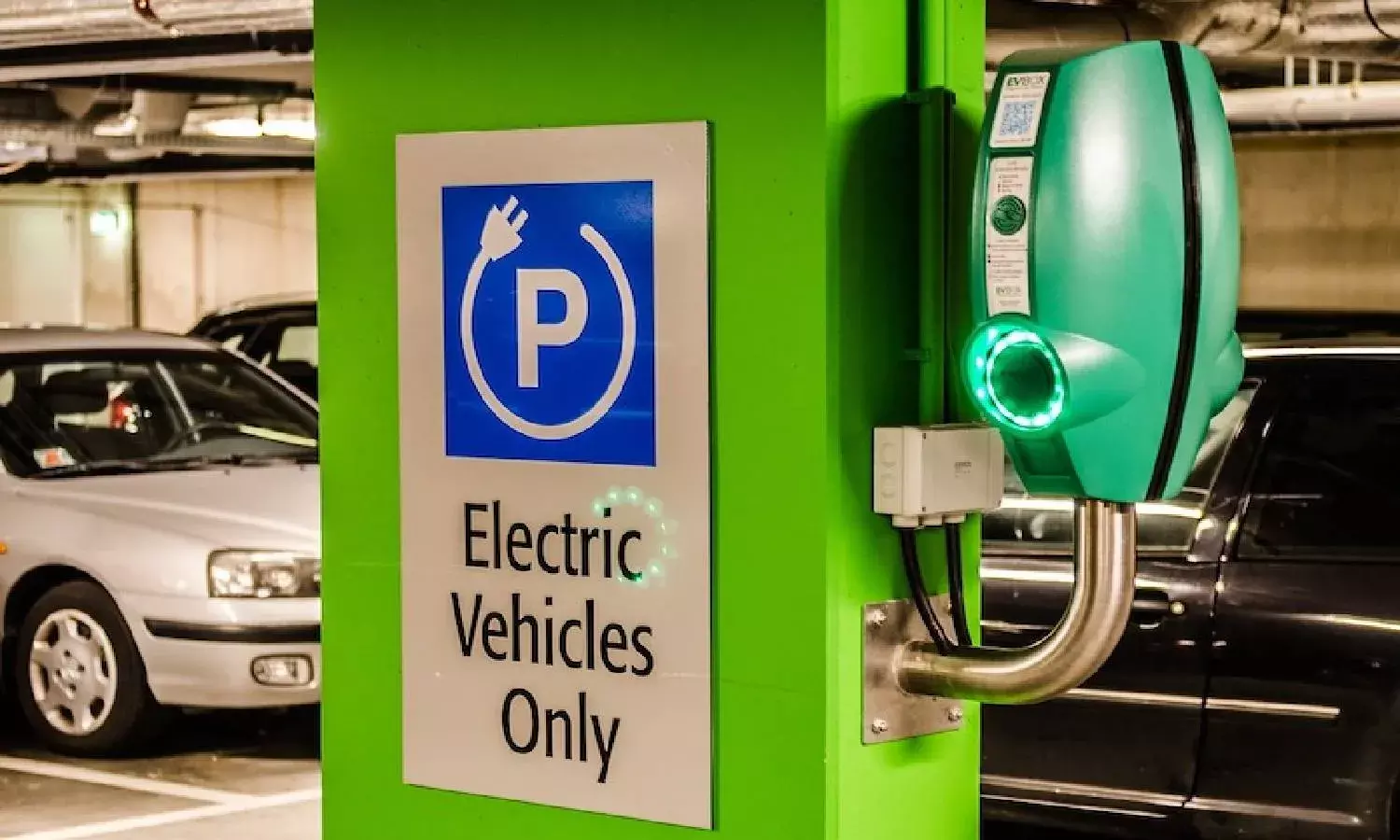Indias transition to EVs requires investment of Rs. 19.7 lakh cr in next 10 yrs: Report