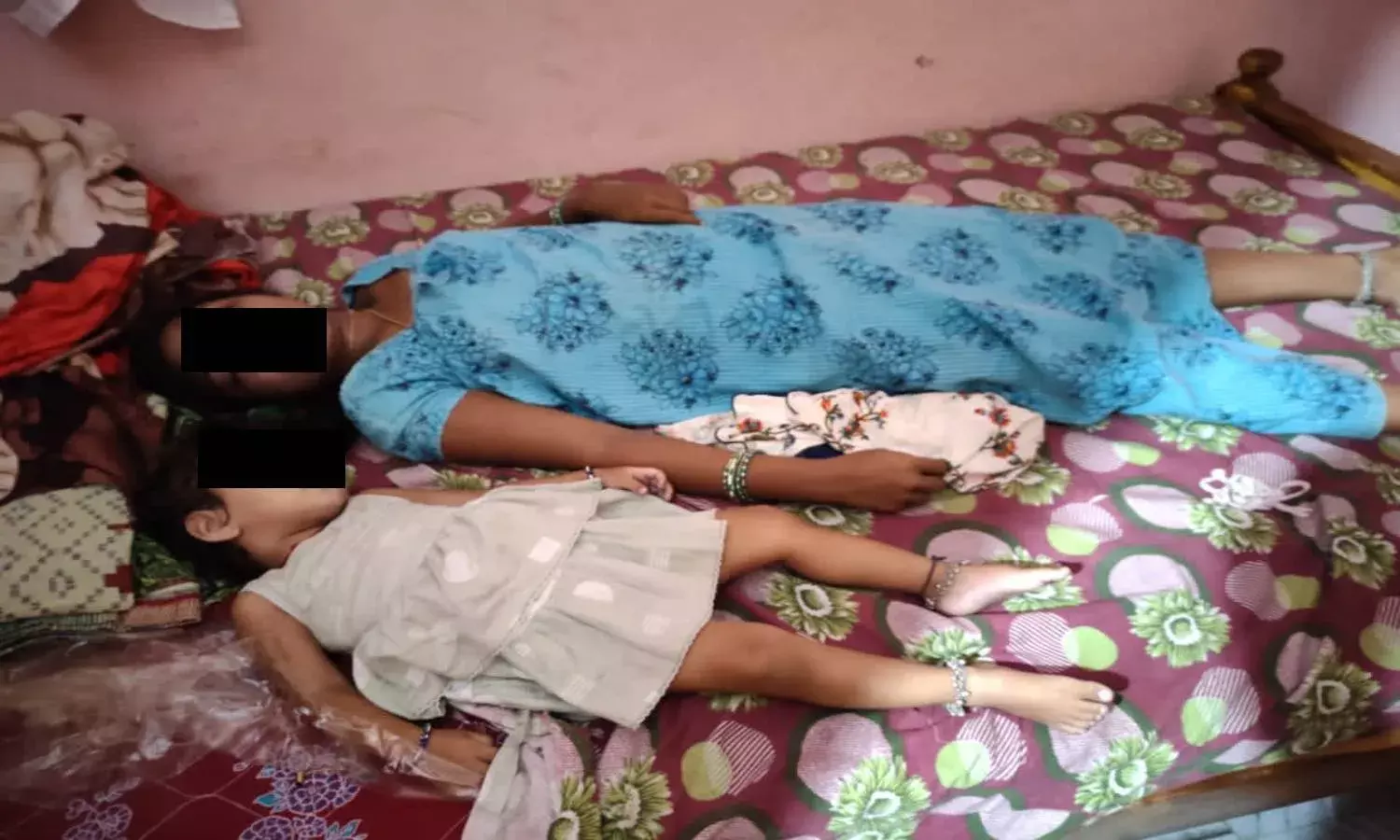 Woman, daughter found dead under mysterious in Srikakulam