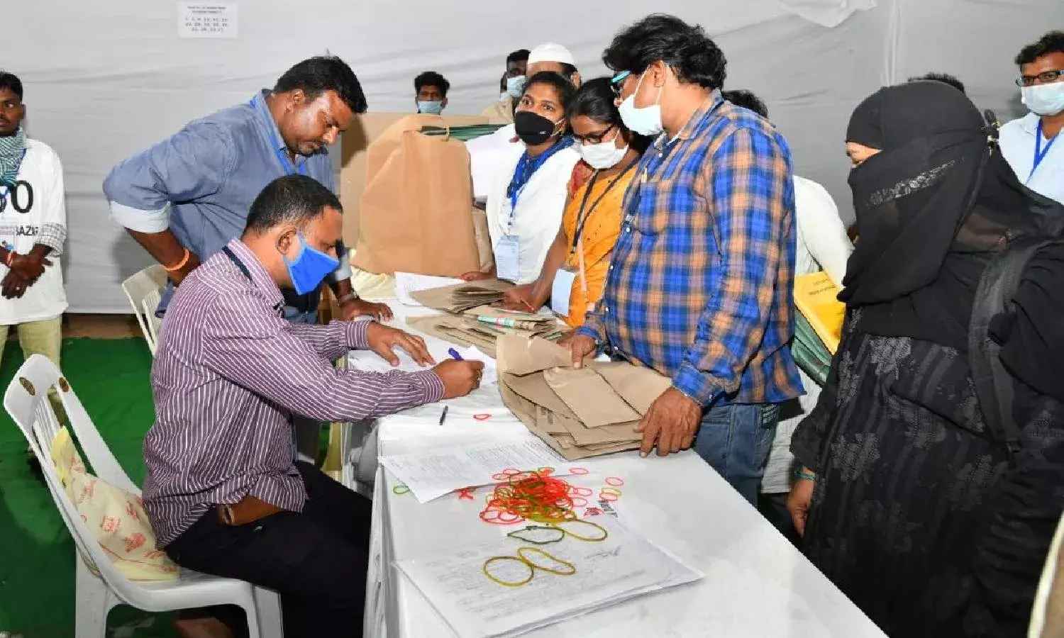 MLC polls: HYD-RR-MBNR records 59 % turnout; WRGL-NLGD-KMM witness 64 % polling