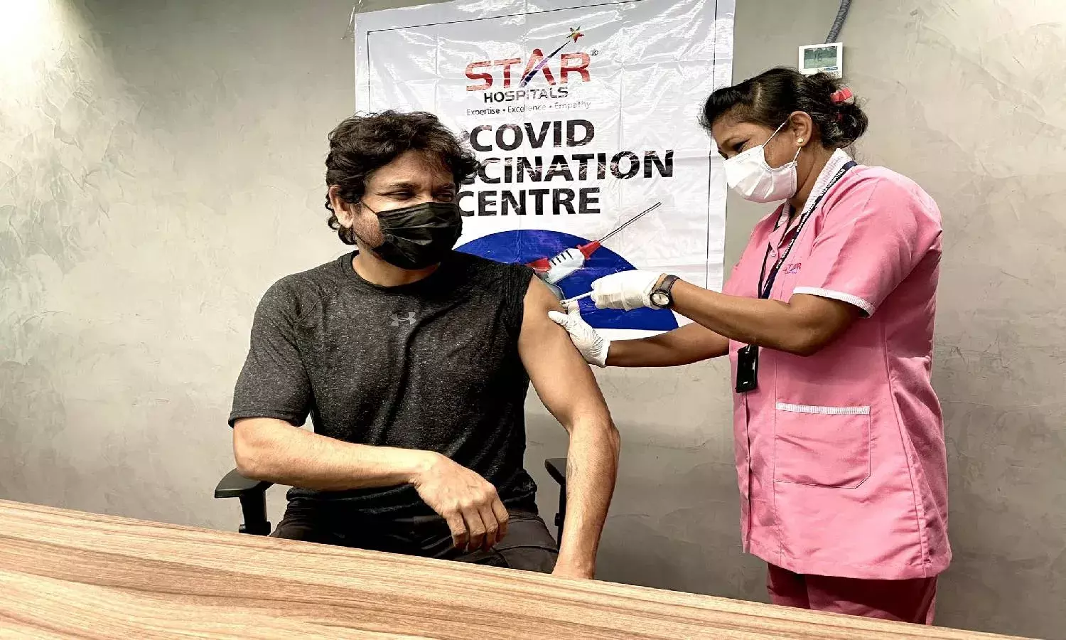 Nagarjuna sets trend, becomes first Tollywood actor to receive jab