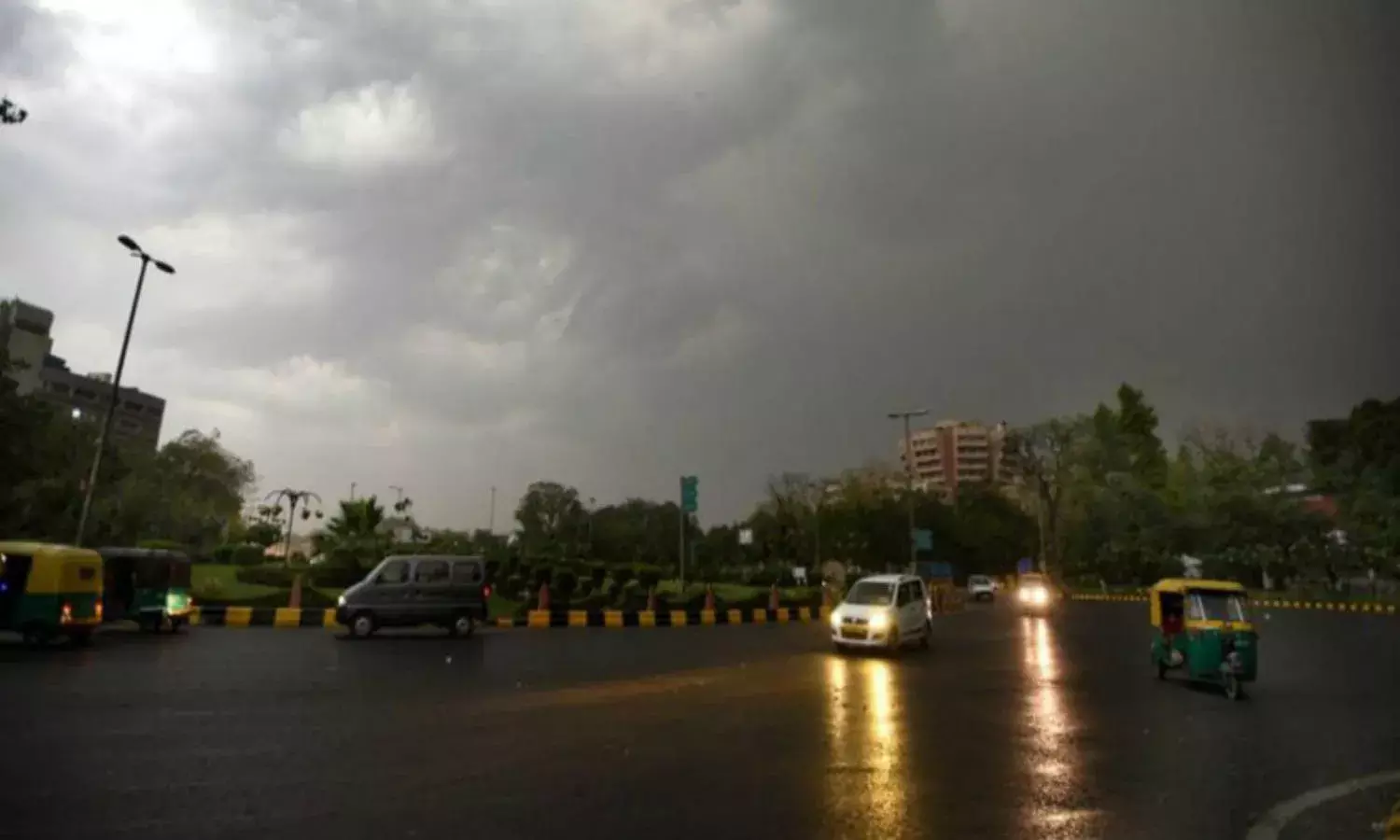 IMD predicts light rain, thundershowers in Telangana for next 72 hours