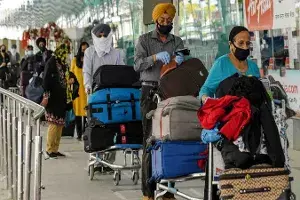 Centre says no lockdown or travel restrictions; issues fresh COVID-19 guidelines Centre says no lockdown or travel restrictions; issues fresh COVID-19 guidelines