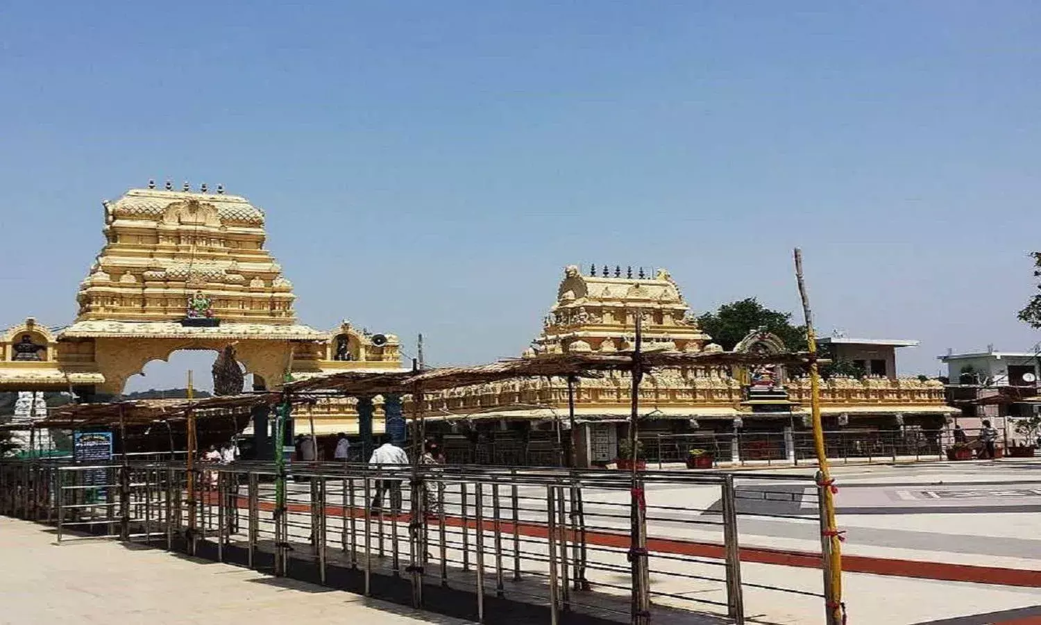 Devotees can now get prasadam from 10 famous Telangana temples through speed post