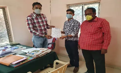 Secunderabad Cantonment Board fines Reliance Fresh outlet for violating COVID-19 norms