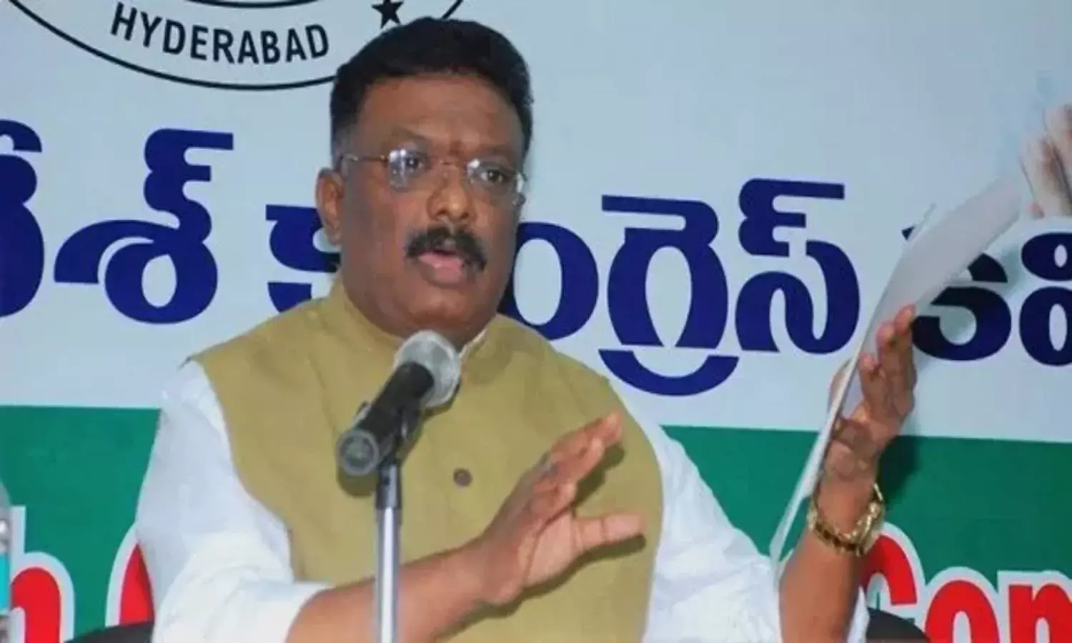 KCR using TNGOs to rig Nagarjuna Sagar by-poll:  Sravan Dasoju