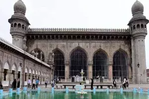 Withdraw controversial order, regularize services of Mecca Masjid staff: Congress Withdraw controversial order, regularize services of Mecca Masjid staff: Congress