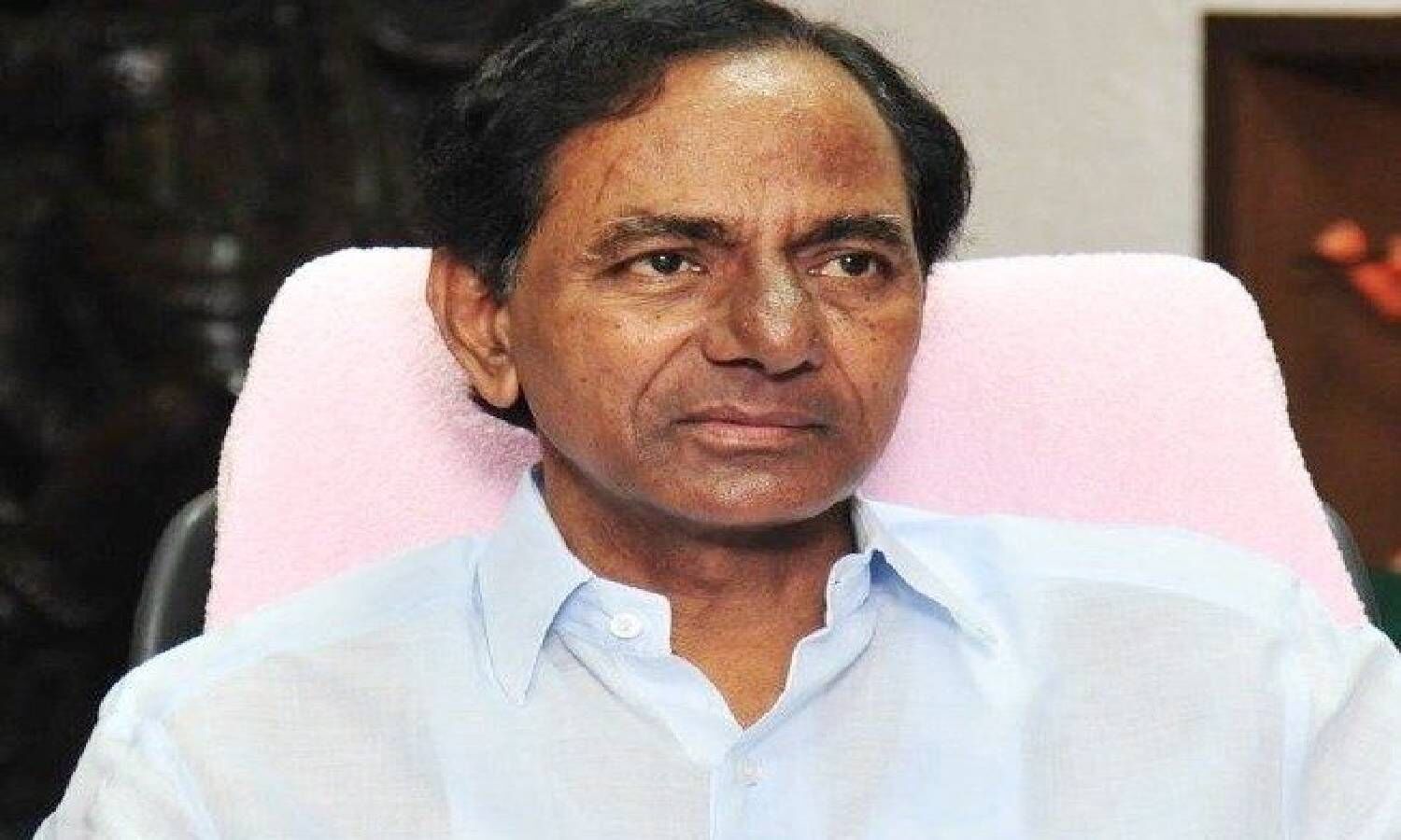 KCR pays tribute to Jyotirao Phule on his birth anniversary, says he ...