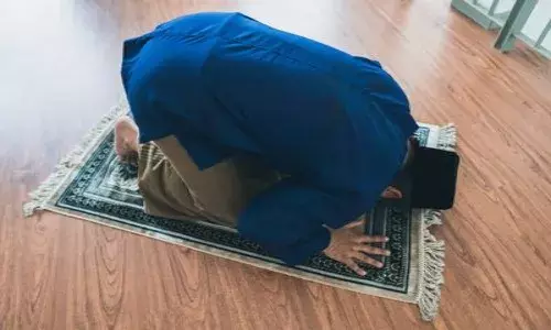 Ramzan Mubarak: Telangana govt allows Muslim employees to leave offices early
