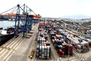 VCT sets new ship productivity record for a Maersk vessel VCT sets new ship productivity record for a Maersk vessel